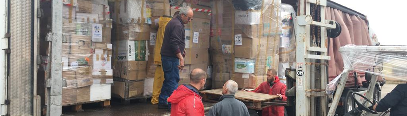 Con aiuto di trasportatori simo riusciti a organizzare la spedizione di aiuti in Ucraina