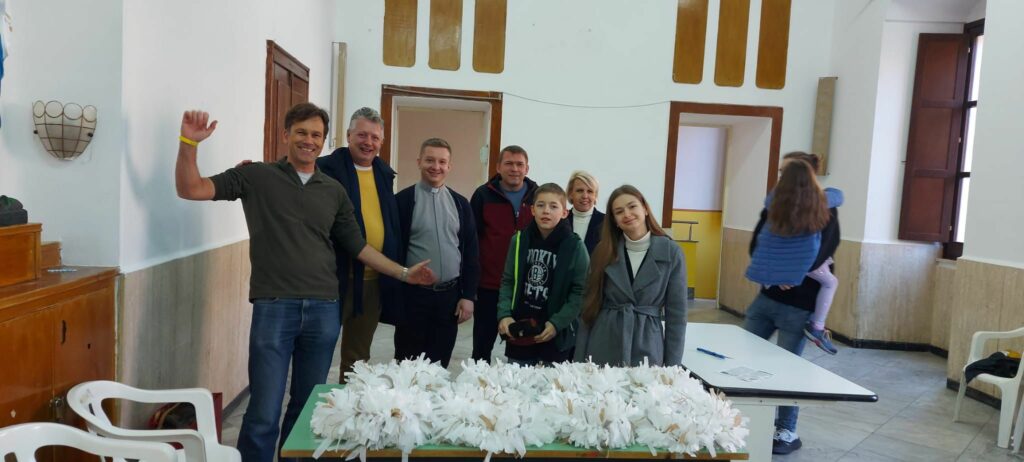 Coprihelmet mimetiche: un gesto di solidarietà di Comunità Ucraina di Santo Dmitriy e associazione "Ucraina Sardegna Uniti Per La Pace" U.S.U.P. per  il soldati Ucraini